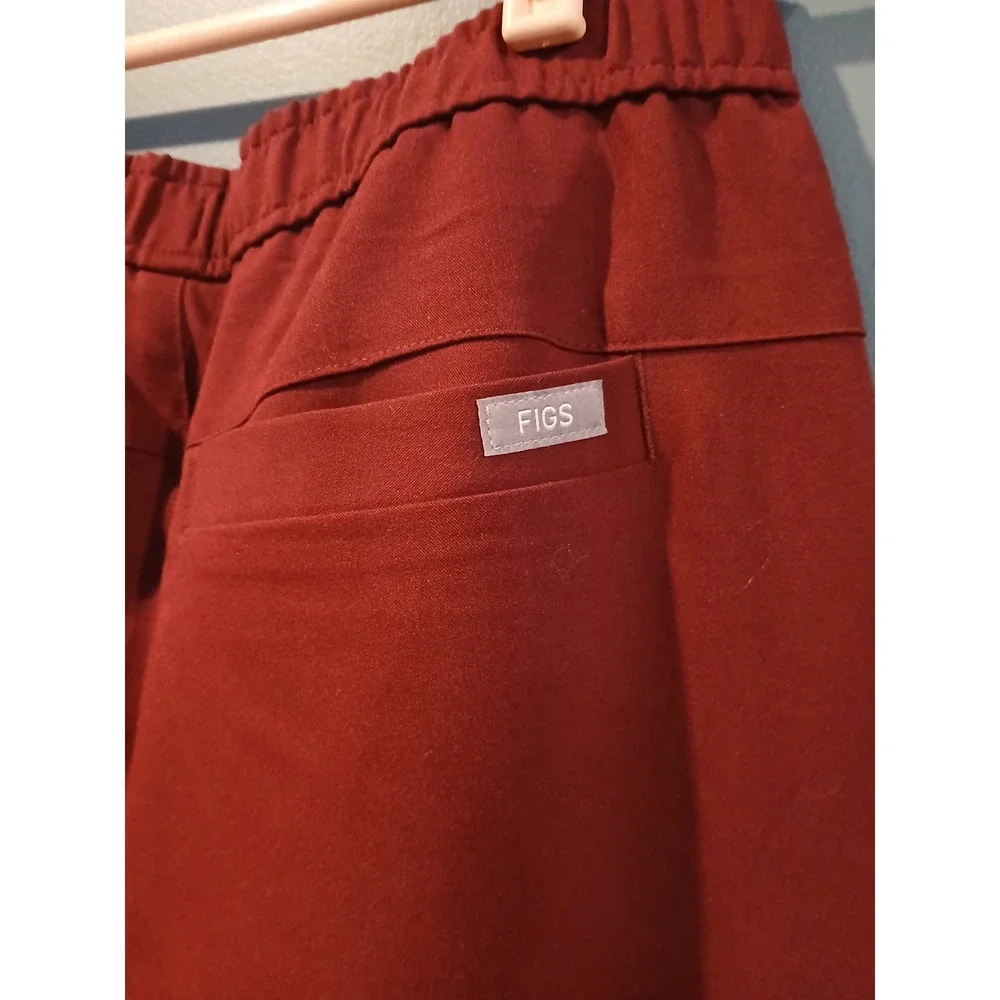 FIGS Men's Scrub Pants Burgundy Red Jogger Style Athletic Fit Size Small Tall